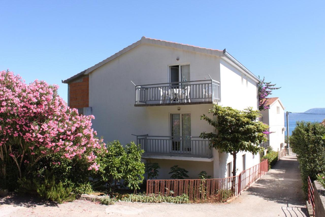 Apartments By The Sea Podaca, Makarska - 6745 Exterior photo